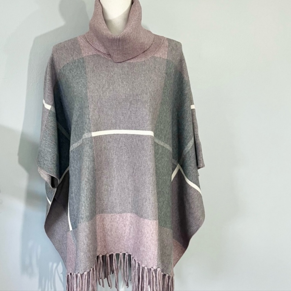 House Of Harlow 1960 sweater\ poncho gray pink one size NWT